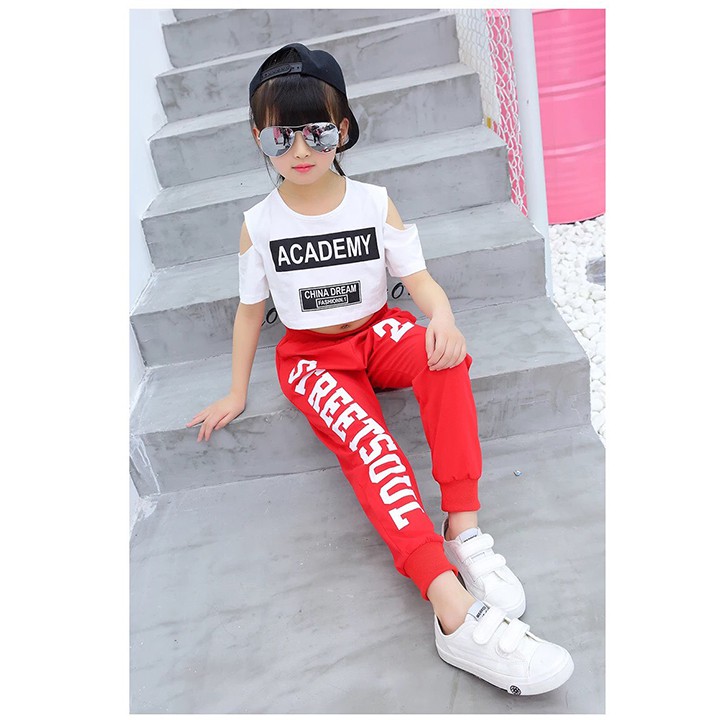 Trang phục nhảy hiện đại trẻ em-Set quần 23 Zumba phối áo Crop vai sương Academy Zb071