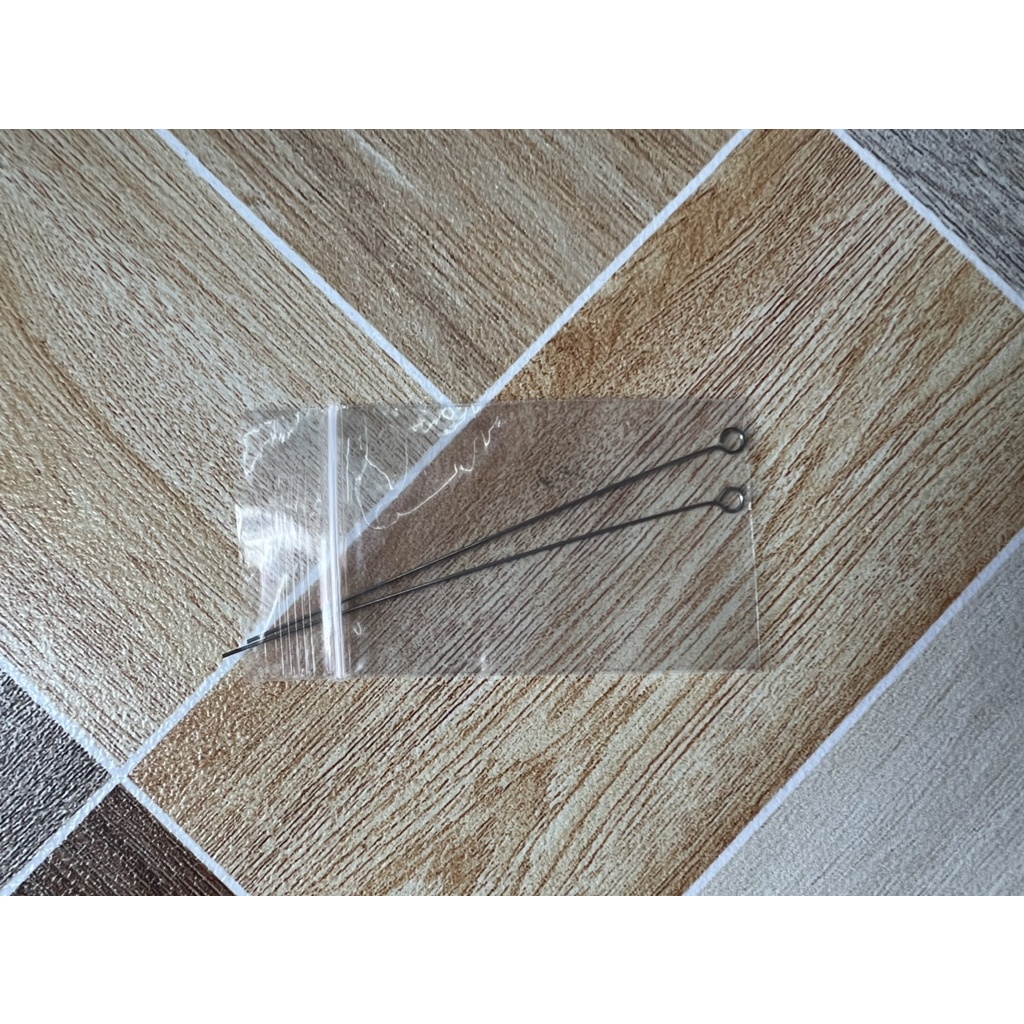 Que cấy đầu vòng inox Việt Nam