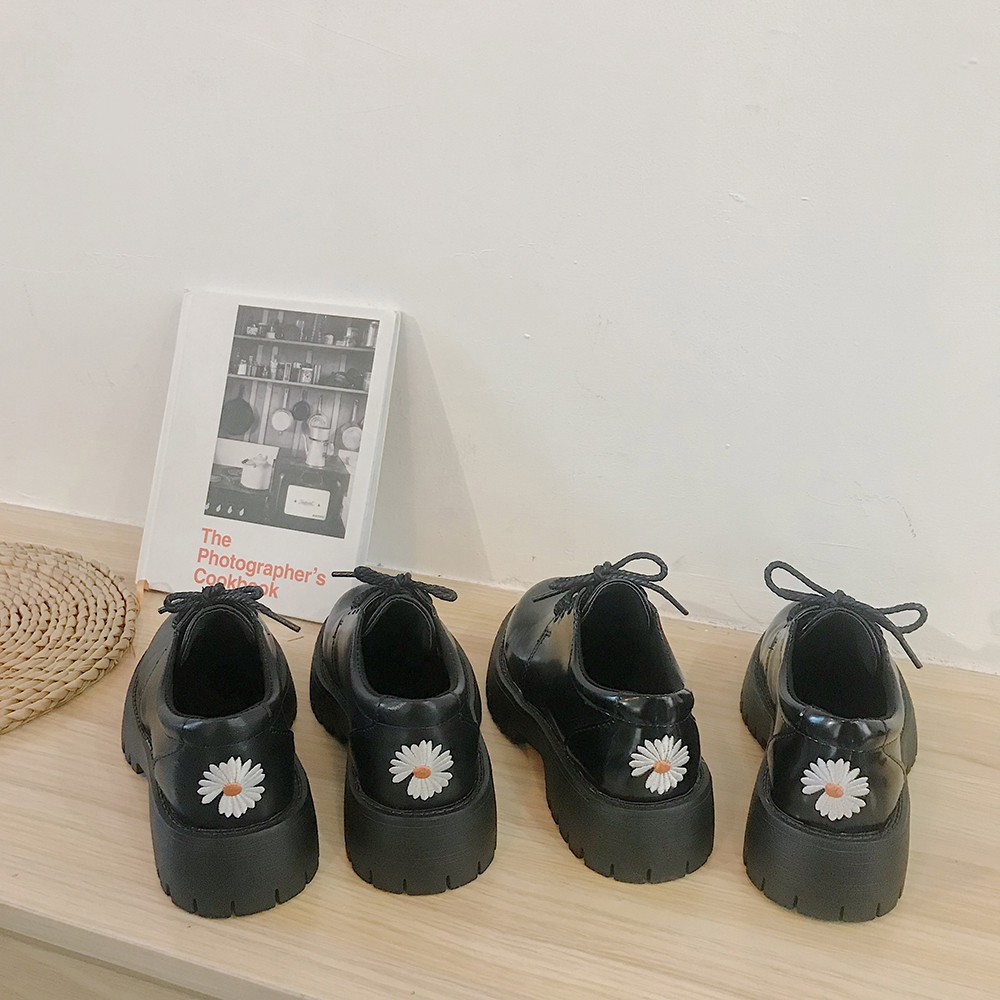 Giày oxford hoa cúc | BigBuy360 - bigbuy360.vn