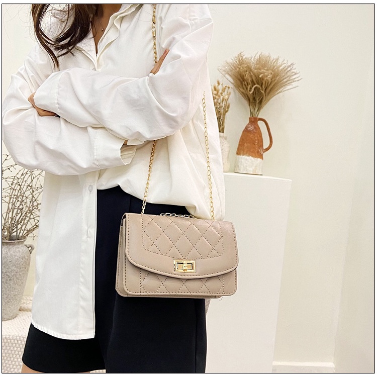 Túi Xách Đeo Vai Hình Vuông Cỡ Nhỏ Đựng Điện Thoại Phối Dây Xích Thời Trang Cho Nữ