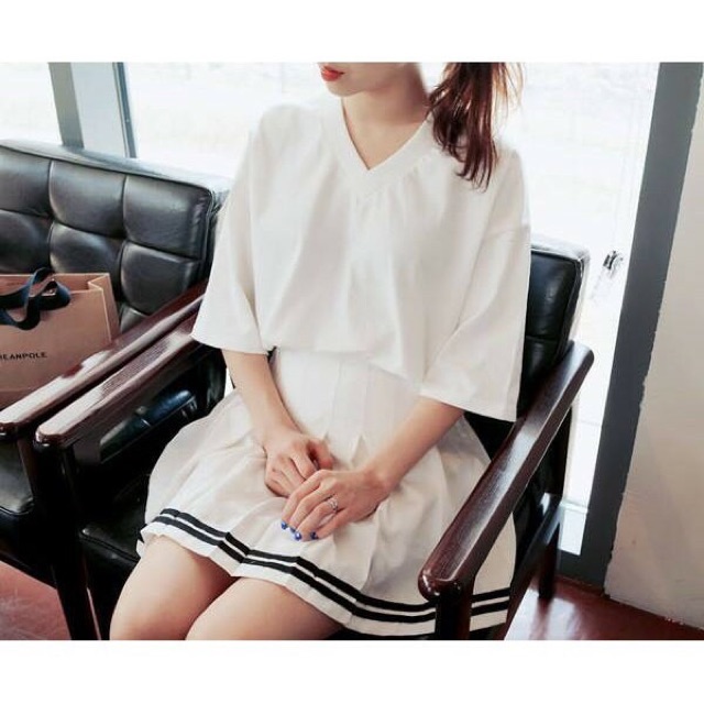 Chân váy tennis viền sọc, kèm hình thật ảnh sàn | BigBuy360 - bigbuy360.vn