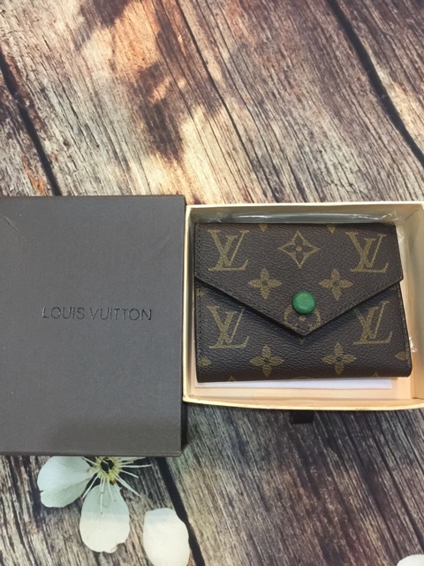 Ví gấp có hộp dáng dài , dáng ngắn