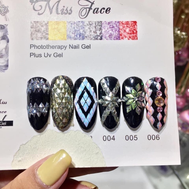 nhũ hình thoi - nhũ xếp hình thoi lấp lánh