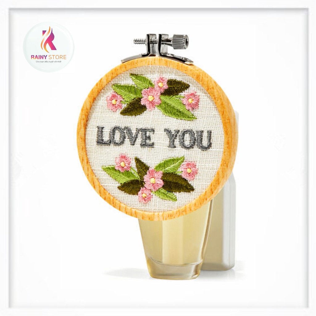 Đầu cắm tinh dầu Bath &amp; Body Works Love You Embroidery