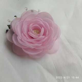 Hoa cài áo handmade Canto màu hồng phấn