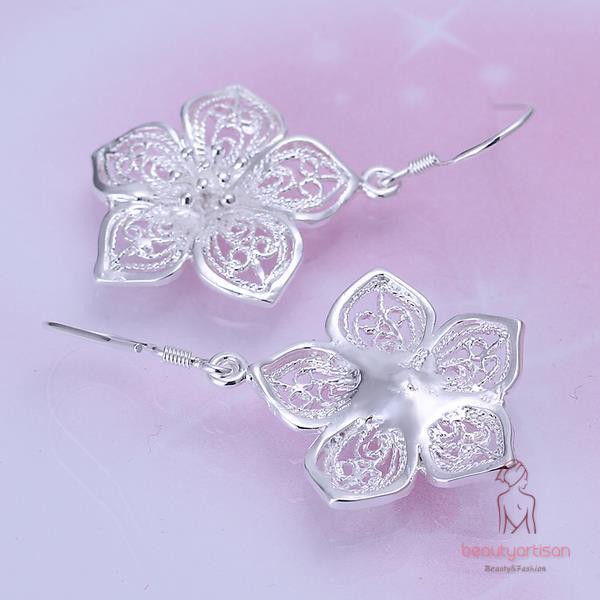 Bông tai mạ bạc dạng móc thiết kế hình hoa 5 cánh đường nét chạm khắc tinh xảo