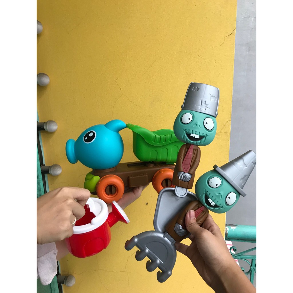 Đồ chơi xúc cát - Plants vs Zombies kèm ô tô (6pcs)