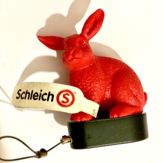SCHLEICH THỎ ĐỎ MAY MẮN