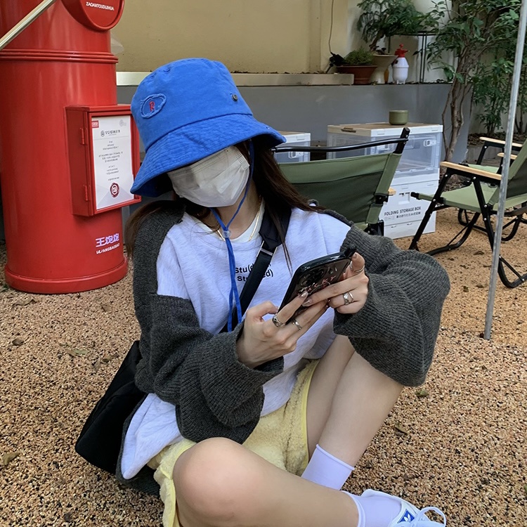 Mũ denim MG STUDIO thêu chữ R độc đáo