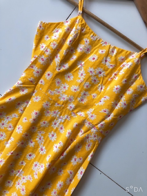 Váy 2 dây hoa nhí siêu xinh nhiều màu | BigBuy360 - bigbuy360.vn