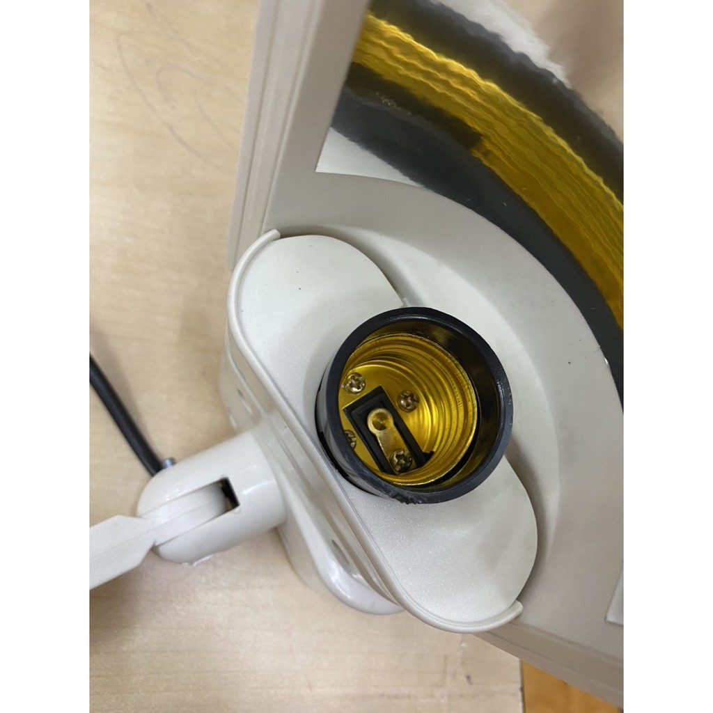 ĐÈN BÀN HỌC SINH