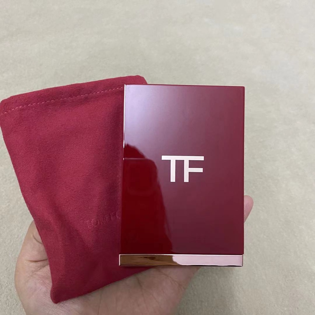 Bảng Phấn Mắt Tom Ford TF sakura Giữ Nhiệt Bốn Màu 03