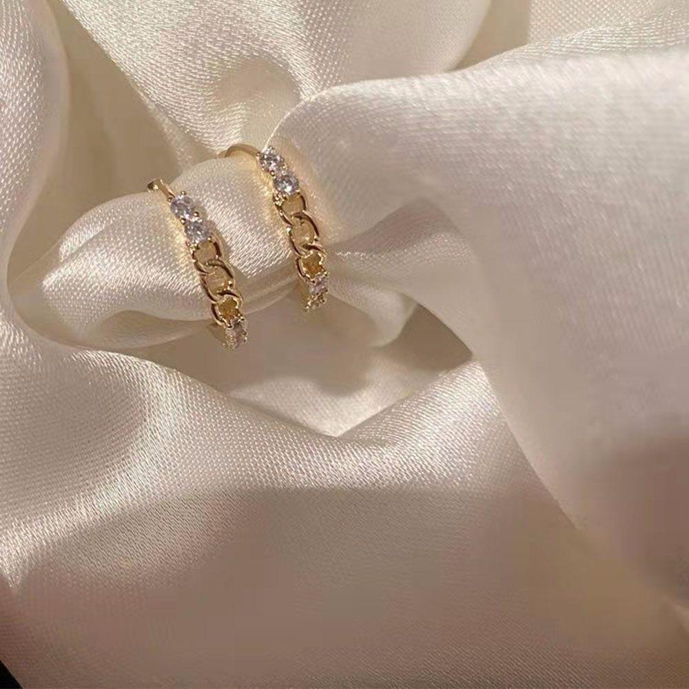 Khuyên Tai Tròn Bằng Đồng Thời Trang Thanh Lịch Dành Cho Nữ