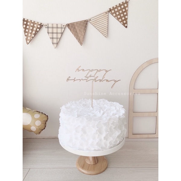 Que cắm bánh chữ Happy Birthday bằng gỗ