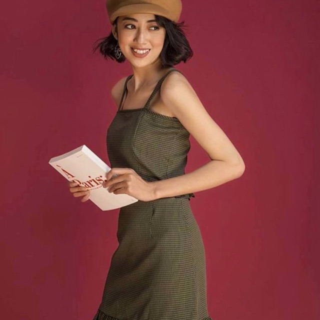 Set bộ thời trang phong cách trẻ trung sang trọng.