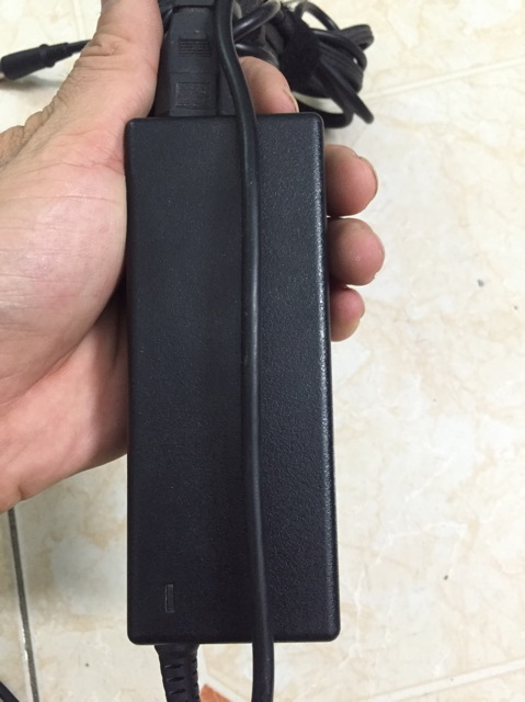 Sạc laptop dell chân kim 19.5V- 4.62A