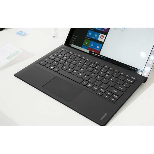 Máy tính bảng Lenovo Miix 700