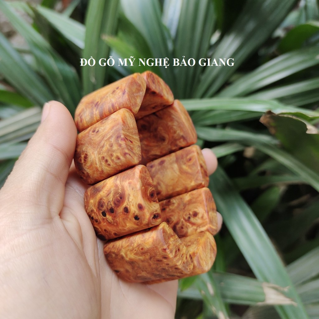 Vòng tay gỗ nu huyết long để mộc thơm ngào ngạt