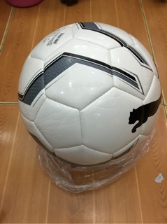 Banh đá puma số 5