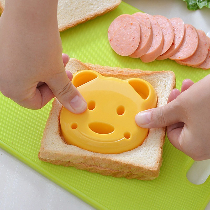 Khuôn Cắt Bánh Mì Sandwich Hình Gấu Nhỏ