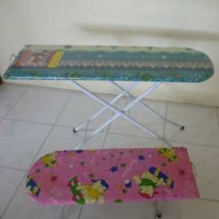 Bàn ủi quần áo kiểu đứng