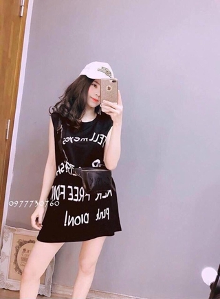 Đầm sát nách