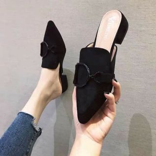 Giày sục nữ