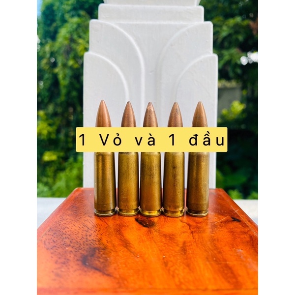 vỏ đạn A ka và 1 đầu truy