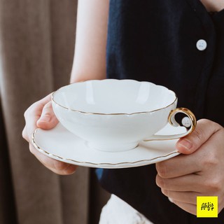Set tách trà kèm đĩa màu trắng viền vàng – Sứ xương cao cấp – Phong cách Âu – dùng uống trà, café - A11.434