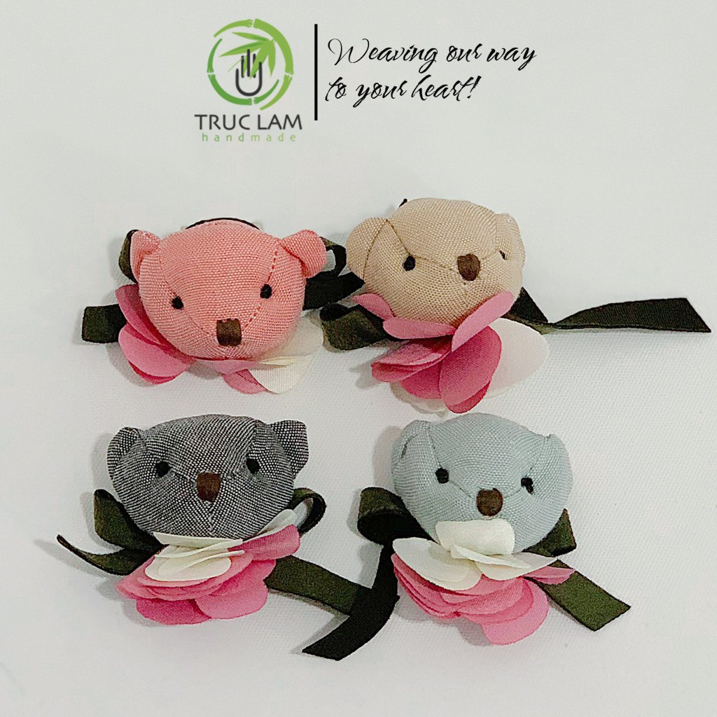Phụ Kiện Ghim Cài Aó Hình Gấu Teddy Cổ Đeo Nơ Hoa Trúc Lâm Handmade