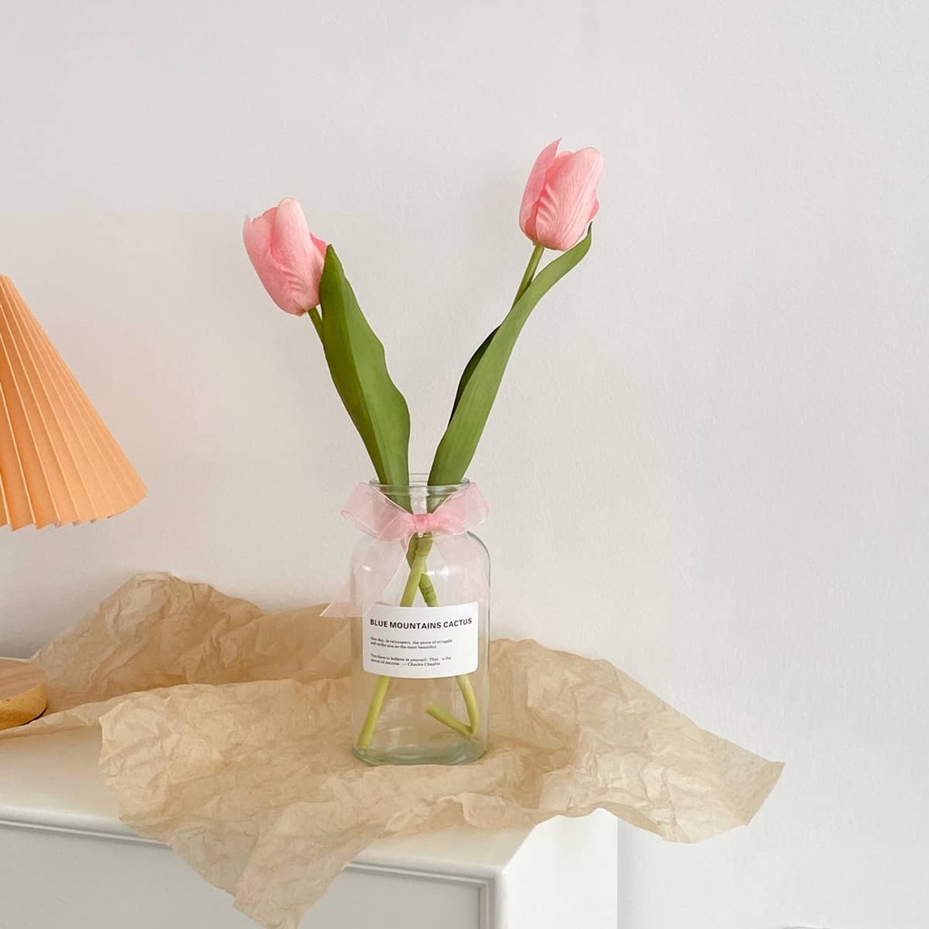Hoa tulip giả bằng lụa gồm cành gồm 1 lá cao cấp dùng để trang trí nhà cửa, chụp ảnh, decor