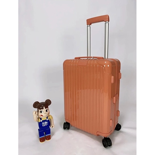 Vali RIMO khoá sập