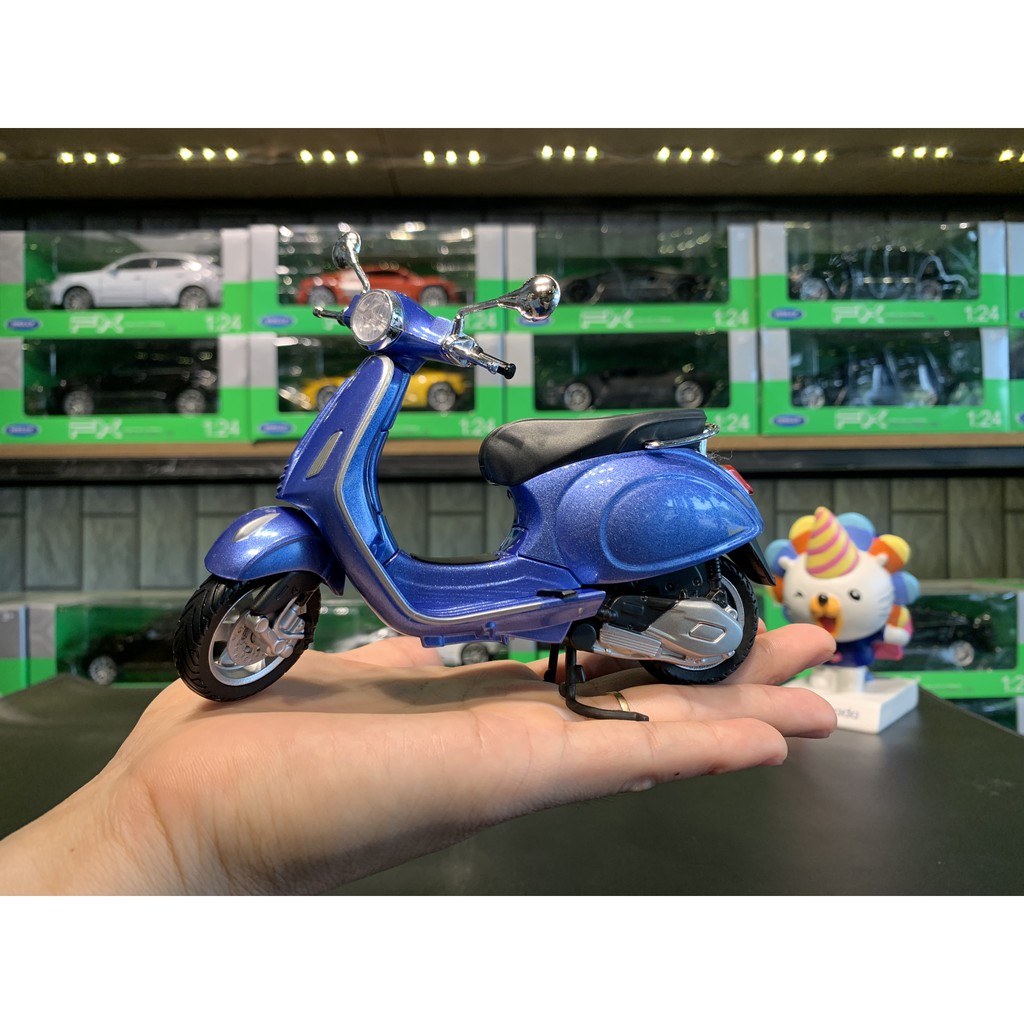 Mô hình xe Vespa Primavera tỉ lệ 1:12  hãng Maisto