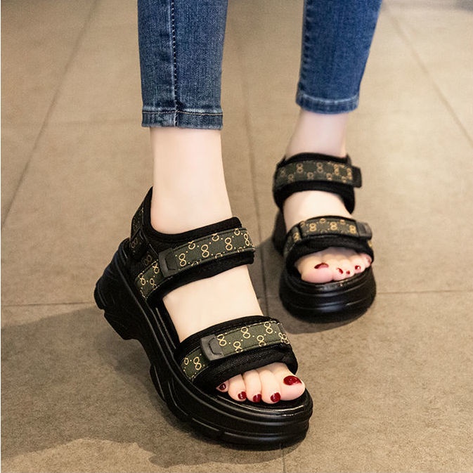 Giày Sandal Thể Thao Đế Dày Mềm Mại Tăng Chiều Cao Dễ Phối Đồ Thời Trang Mùa Hè Cho Nữ