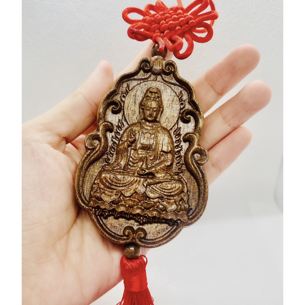 Dây treo xe ô tô tượng Phật Quan Âm trầm hương cao cấp của Vạn An Group, mang đến may mắn, bình an