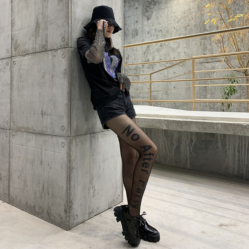 Quần tất đen siêu mỏng in chữ quyến rũ cho nữ