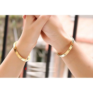 vòng tay cặp titan love màu vàng KHÓA CÀI