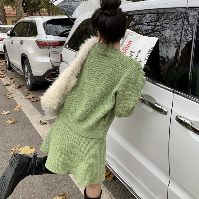 Set Áo Sweater Dệt Kim Phối Chân Váy Thời Trang Thu Đông Cho Nữ