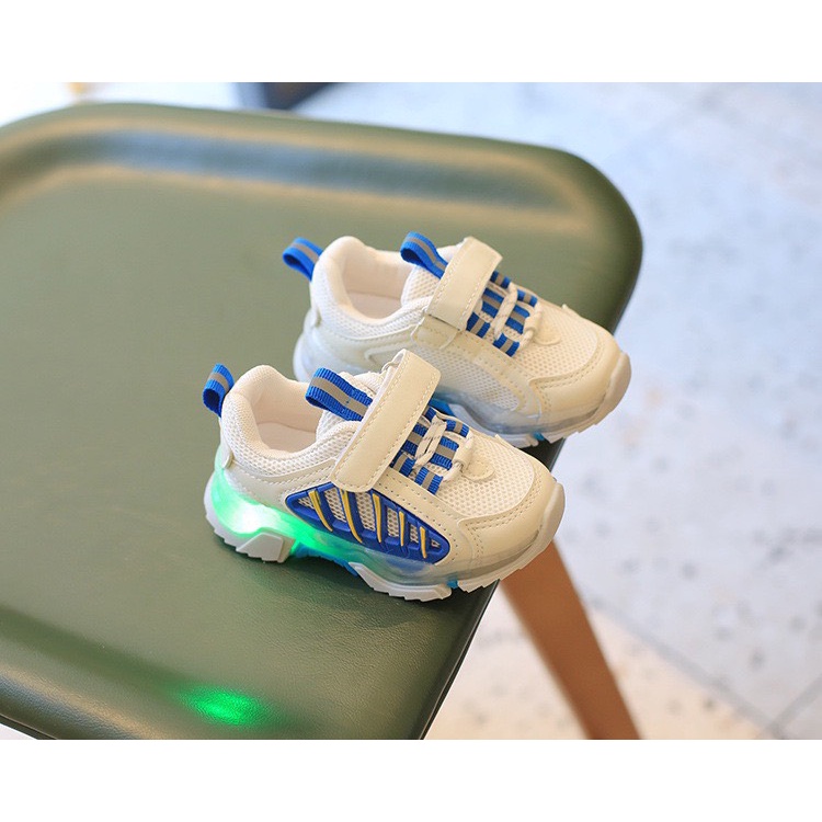 Giày Thể Thao cho bé trai, bé gái PHÁT SÁNG - Mẫu mới 2022 - Hàng Quảng Châu Cao Cấp ( SHOP KHÔNG BẢO HÀNH ĐÈN ) (2033)