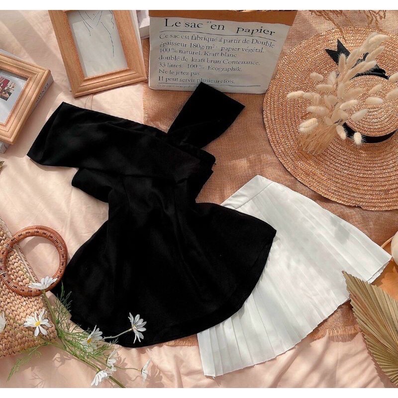 SET ÁO LỆCH VAI KÈM CHÂN VÁY XẾP LI | BigBuy360 - bigbuy360.vn