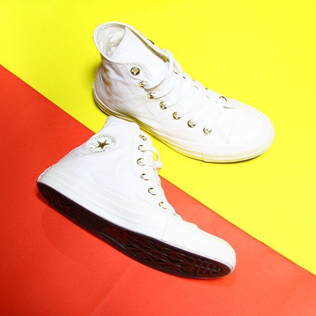 Giày Converse classic cao cổ vải trắng CCVT12
