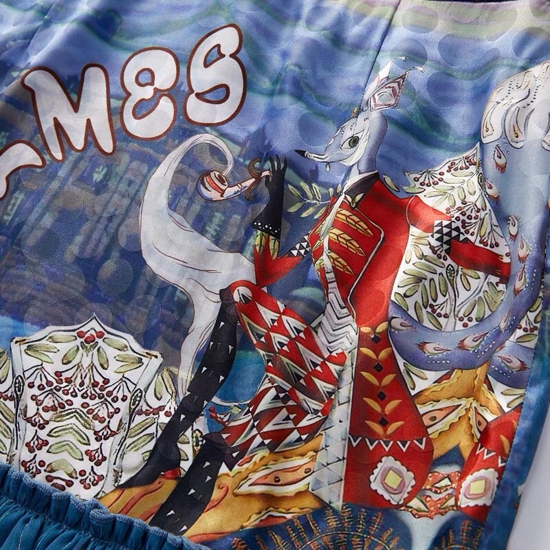 Chân váy xanh hoạ tiết Color Mikibana