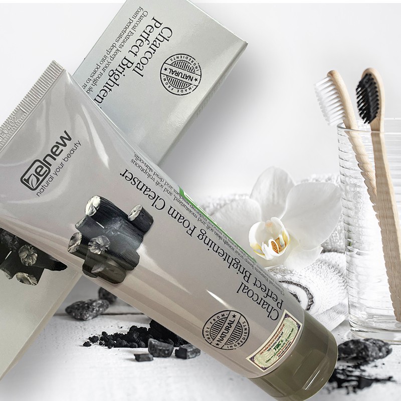 Sữa rửa mặt thải độc than hoạt tính Benew Charcoal Brightening 160ml