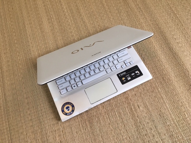 Laptop UFO Sony sve14 i5 trắng đẹp thời trang văn phòng | BigBuy360 - bigbuy360.vn