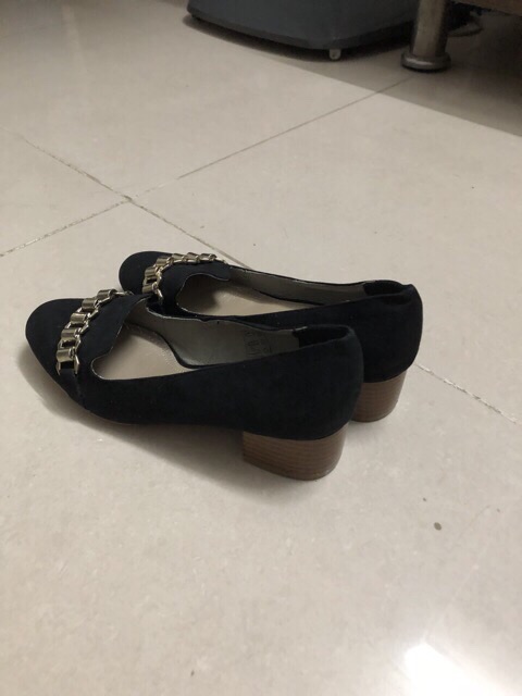 Thanh lí guốc mới tinh