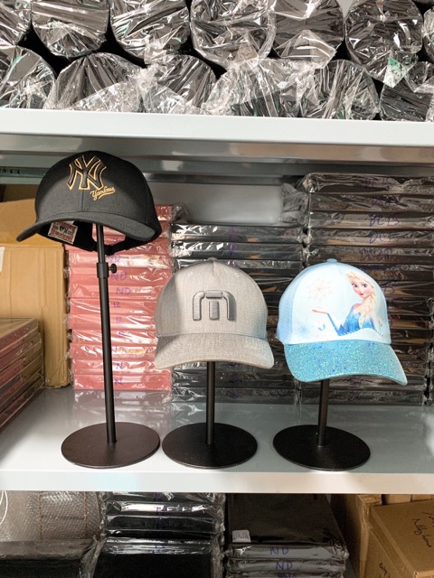 Giá trưng nón mũ cho shop