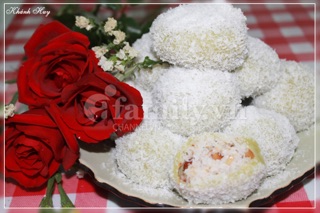 Cơm dừa sấy khô đóng gói 100g