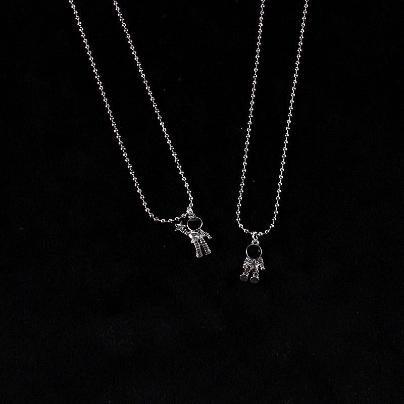 Dây Chuyền Thép Titan Mặt Hình Phi Hành Gia Thời Trang