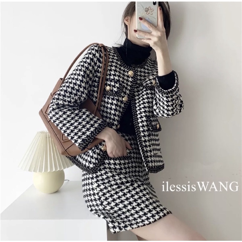 PASS set dạ hoạ tiết răng sói size M