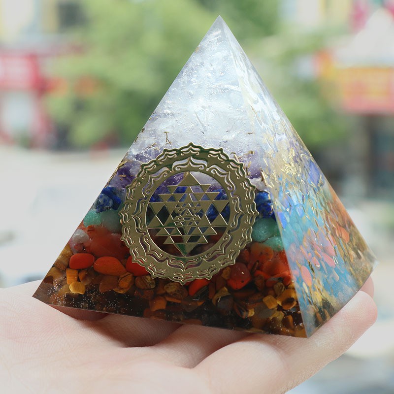 Đá thanh tẩy kim tự tháp chakra 7 đá